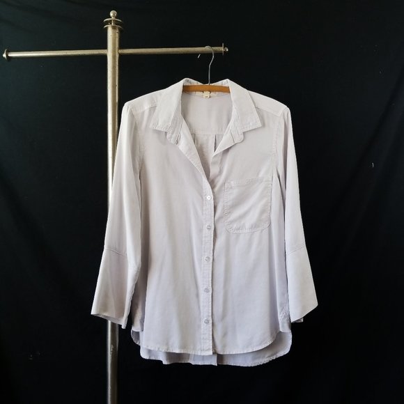 cloth & stone Tops - {euc} Cloth & Stone Anthro Shirt Tail Blouse 🌙